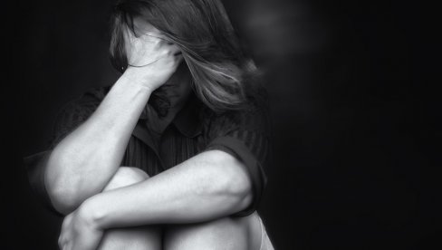 ONA JE MAJKA IZ PAKLA: Hrvatica silovala i seksualno zlostavljala sina (7) ONA JE MAJKA IZ PAKLA: Hrvatica silovala i seksualno zlostavljala sina (7)