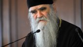 ПОТРЕСНЕ РЕЧИ ЗА ЂЕДУ: Владислав Дајковић се опростио од митрополита Амфилохија (ФОТО) ПОТРЕСНЕ РЕЧИ ЗА ЂЕДУ: Владислав Дајковић се опростио од митрополита Амфилохија (ФОТО)