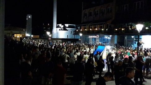 ЛИТИЈЕ У ЦРНОЈ ГОРИ: Протестна шетња за одбрану светиња у Пљевљима ЛИТИЈЕ У ЦРНОЈ ГОРИ: Протестна шетња за одбрану светиња у Пљевљима