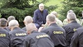 PREDSEDNIK BELORUSIJE MENJA TAKTIKU Lukašenko naredio: Stavite katance! PREDSEDNIK BELORUSIJE MENJA TAKTIKU Lukašenko naredio: Stavite katance!