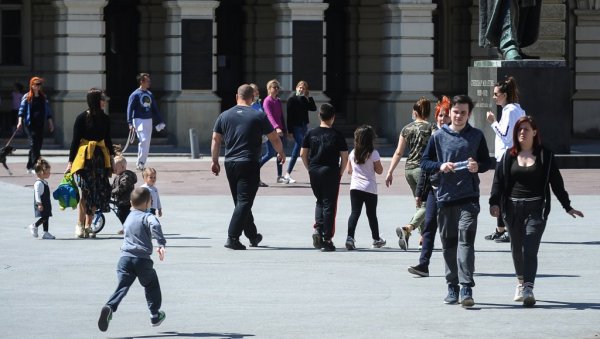 ЕПИДЕМИОЛОШКА СИТУАЦИЈА У ВОЈВОДИНИ ВАНРЕДНА: Регистровано више од 1.500 нових случајева корона вируса ЕПИДЕМИОЛОШКА СИТУАЦИЈА У ВОЈВОДИНИ ВАНРЕДНА: Регистровано више од 1.500 нових случајева корона вируса