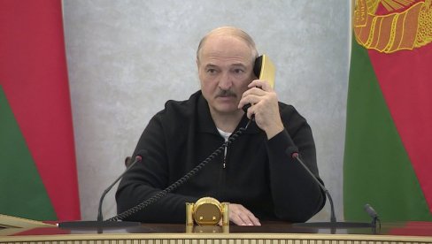 ЗАВРШЕН ПРОТЕСТ У МИНСКУ, ЛУКАШЕНКО: Као пацови беже (ВИДЕО) ЗАВРШЕН ПРОТЕСТ У МИНСКУ, ЛУКАШЕНКО: Као пацови беже (ВИДЕО)