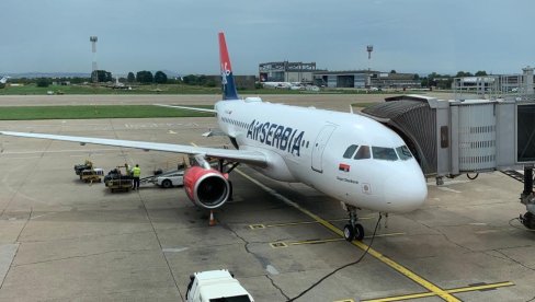 TURISTI SRPSKOG POREKLA ZAHVALNI SRBIJI NA IZBAVLJENJU: Vlada misli na svoje ljude u Izraelu TURISTI SRPSKOG POREKLA ZAHVALNI SRBIJI NA IZBAVLJENJU: Vlada misli na svoje ljude u Izraelu