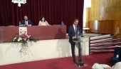 DAŠIĆ ZAMENIO TOMINOG SINA: Izabran gradonačelnik i članovi gradske vlade u Kragujevcu DAŠIĆ ZAMENIO TOMINOG SINA: Izabran gradonačelnik i članovi gradske vlade u Kragujevcu