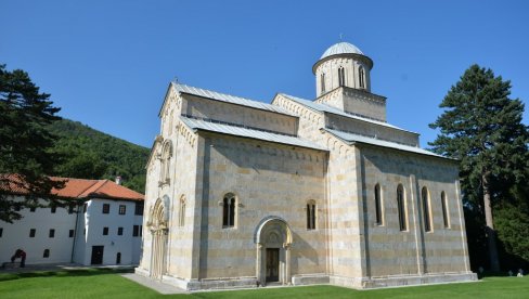 CRKVA OSTAJE UZ SVOJ NAROD: Bratstvo manastira Visoki Dečani apeluje za mir na Kosovu i Metohiji CRKVA OSTAJE UZ SVOJ NAROD: Bratstvo manastira Visoki Dečani apeluje za mir na Kosovu i Metohiji