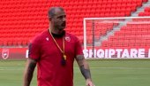 СТАНКОВИЋ ОКУПИО ИГРАЧЕ: Звезда почела последњи тренинг пред дуел у Албанији (ВИДЕО) СТАНКОВИЋ ОКУПИО ИГРАЧЕ: Звезда почела последњи тренинг пред дуел у Албанији (ВИДЕО)