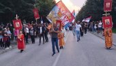БЕРАНЦИ И ВЕЧЕРАС У ОДБРАНИ СВЕТИЊА: Деца на челу литије(ФОТО+ВИДЕО) БЕРАНЦИ И ВЕЧЕРАС У ОДБРАНИ СВЕТИЊА: Деца на челу литије(ФОТО+ВИДЕО)