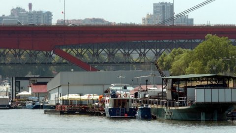 ДО МЕСТА ЗА СПЛАВ - НА ЛИЦИТАЦИЈИ: Град Београд мења одлуку и правила о уређењу објеката на рекама ДО МЕСТА ЗА СПЛАВ - НА ЛИЦИТАЦИЈИ: Град Београд мења одлуку и правила о уређењу објеката на рекама