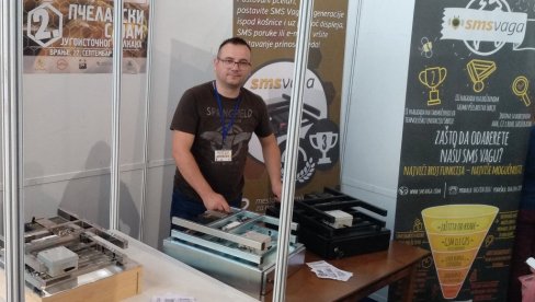 KOŠNICA NA DALJINSKO UPRAVLJANJE: Proizvodi Optical d.o.o iz Kruševca pomažu pčelarima KOŠNICA NA DALJINSKO UPRAVLJANJE: Proizvodi Optical d.o.o iz Kruševca pomažu pčelarima