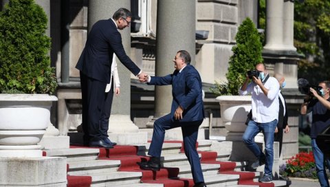 ДОДИК ПОСЛЕ САСТАНКА СА ВУЧИЋЕМ: Захвалан сам на подршци која стиже из Србије за РС ДОДИК ПОСЛЕ САСТАНКА СА ВУЧИЋЕМ: Захвалан сам на подршци која стиже из Србије за РС