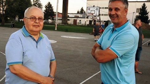 НОВИ ТЕРЕНИ У ЗВОРНИКУ, РИБНИКУ И МОДРИЧИ: Војводина поклонила три спортска терена Републици Српској НОВИ ТЕРЕНИ У ЗВОРНИКУ, РИБНИКУ И МОДРИЧИ: Војводина поклонила три спортска терена Републици Српској