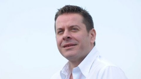 ВЛАДО ГЕОРГИЕВ О ЗАБРАНИ УЛАСКА У ЦРНУ ГОРУ: Не одустаје одлазећа власт ни од лажних оптужби, ни од прогона Срба ВЛАДО ГЕОРГИЕВ О ЗАБРАНИ УЛАСКА У ЦРНУ ГОРУ: Не одустаје одлазећа власт ни од лажних оптужби, ни од прогона Срба