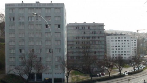 МУЧИТЕЉИ ЋЕРКЕ СЕ ВАДЕ НА ВАШКЕ! Гротескни маневар несавесних родитеља малолетне муслиманке из Безансона - стриц и стрина признали све! МУЧИТЕЉИ ЋЕРКЕ СЕ ВАДЕ НА ВАШКЕ! Гротескни маневар несавесних родитеља малолетне муслиманке из Безансона - стриц и стрина признали све!