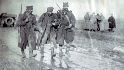 SRPSKIM ŽIVOTIMA POPLOČAN PUT SLOBODE: Obeležava se 105 godina od proboja Solunskog fronta SRPSKIM ŽIVOTIMA POPLOČAN PUT SLOBODE: Obeležava se 105 godina od proboja Solunskog fronta