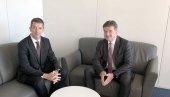 ПОЧЕЛА НОВА РУНДА ДИЈАЛОГА У БРИСЕЛУ: Београд инсистира на Заједници српских општина ПОЧЕЛА НОВА РУНДА ДИЈАЛОГА У БРИСЕЛУ: Београд инсистира на Заједници српских општина