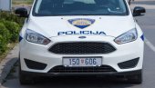 HOROR U SPLITU: Telo starice pronađeno u stanu, policija privela mlađeg muškarca HOROR U SPLITU: Telo starice pronađeno u stanu, policija privela mlađeg muškarca