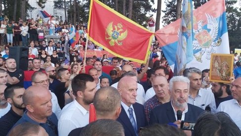 SRBI PROTERANI IZ CRNE GORE: Bruka u Nikšiću! SRBI PROTERANI IZ CRNE GORE: Bruka u Nikšiću!
