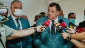 ТАСОВАЦ У ТРЦИ: Додик представио кандидата СНСД за начелника Угљевика ТАСОВАЦ У ТРЦИ: Додик представио кандидата СНСД за начелника Угљевика