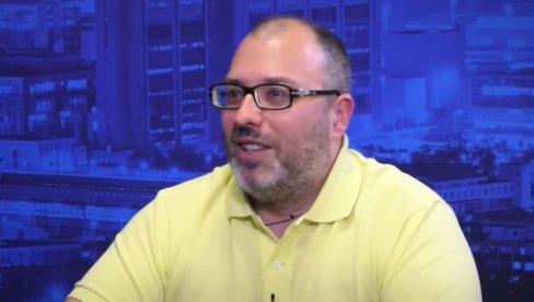 БРАЋО, НЕ ДОЗВОЛИТЕ ДА ВАС ЛАЖУ - СМЕНИТЕ РЕЖИМ: Феђа Димовић из Београдског синдиката позвао народ у Црној Гори да гласа БРАЋО, НЕ ДОЗВОЛИТЕ ДА ВАС ЛАЖУ - СМЕНИТЕ РЕЖИМ: Феђа Димовић из Београдског синдиката позвао народ у Црној Гори да гласа