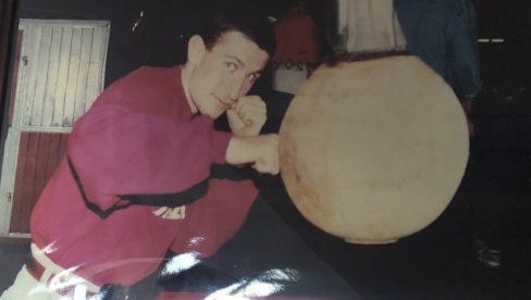 LAŽNO SVEDOČIO DA ZAŠTITI BRATA? Istraga protiv nenada Miketića, blizanca osuđenog za ubistvo kik-boksera 1997. ispred Marakane