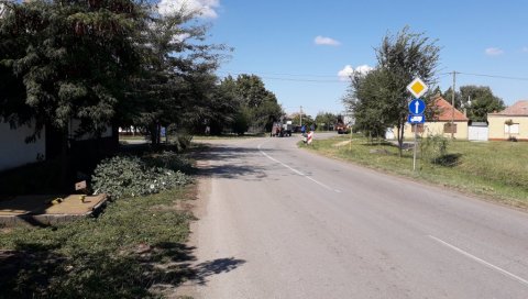 БИЦИКЛИСТА ПАО ПОД ТРАКТОР, ПОГИНУО НА МЕСТУ НЕСРЕЋЕ: Нови детаљи трагедије код Кикинде БИЦИКЛИСТА ПАО ПОД ТРАКТОР, ПОГИНУО НА МЕСТУ НЕСРЕЋЕ: Нови детаљи трагедије код Кикинде