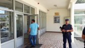 УЖАС У ШИПОВУ: Сексуално злостављао унуку (14) - деда добио шест година затвора УЖАС У ШИПОВУ: Сексуално злостављао унуку (14) - деда добио шест година затвора