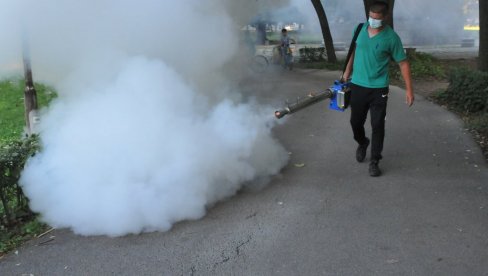 EKIPE NA TERENU: Novi krug zaprašivanja komaraca u Kraljevu EKIPE NA TERENU: Novi krug zaprašivanja komaraca u Kraljevu
