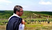 ГОВОРИ О АКТУЕЛНИМ ТЕМАМА: Председник Вучић гост у јутарњем програму ТВ Пинк ГОВОРИ О АКТУЕЛНИМ ТЕМАМА: Председник Вучић гост у јутарњем програму ТВ Пинк