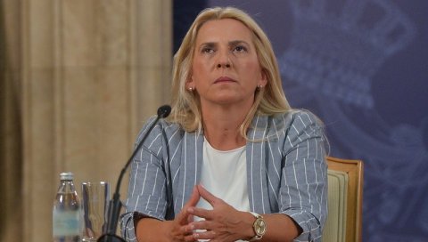 ЖЕЉКА ЦВИЈАНОВИЋ ПОРУЧИЛА: У Српској неће бити кампова за смештај миграната ЖЕЉКА ЦВИЈАНОВИЋ ПОРУЧИЛА: У Српској неће бити кампова за смештај миграната