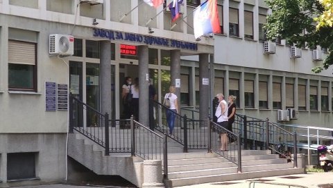 КОРОНА У СРЕДЊЕМ БАНАТУ: Заражене 332 особе КОРОНА У СРЕДЊЕМ БАНАТУ: Заражене 332 особе