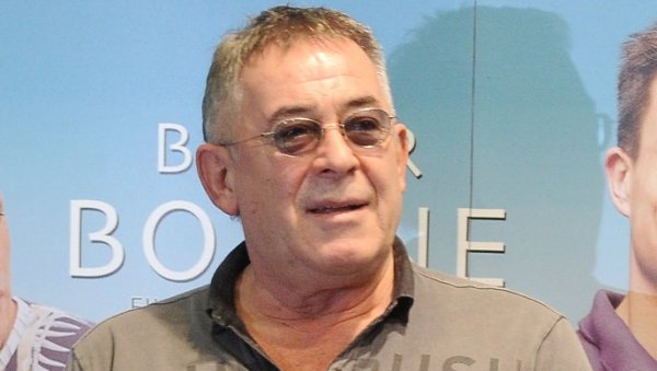 БЕЗ БЕОГРАДА НЕ БИХ МОГАО ДА ЖИВИМ: Милутин Мима Караџић о одласку из позоришног живота, раду на филму, младости и каријери БЕЗ БЕОГРАДА НЕ БИХ МОГАО ДА ЖИВИМ: Милутин Мима Караџић о одласку из позоришног живота, раду на филму, младости и каријери