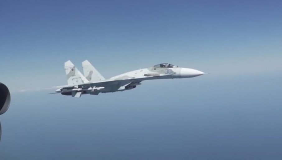 УКРАЈИНА ГАЂАЛА РУСКЕ АЕРОДРОМЕ: Погођена два ловца Су-27, уништен и радар (ФОТО)