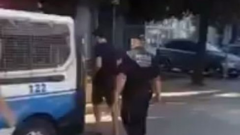 ПОЧЕЛА ХАПШЕЊА У ЦРНОЈ ГОРИ! Интервентна јединица у Пљевљима ухапсила двојицу грађана ПОЧЕЛА ХАПШЕЊА У ЦРНОЈ ГОРИ! Интервентна јединица у Пљевљима ухапсила двојицу грађана
