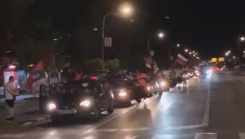 БАЊАЛУКА НА НОГАМА: Република Српска слави победу опозиције у Црној Гори! (ВИДЕО) БАЊАЛУКА НА НОГАМА: Република Српска слави победу опозиције у Црној Гори! (ВИДЕО)