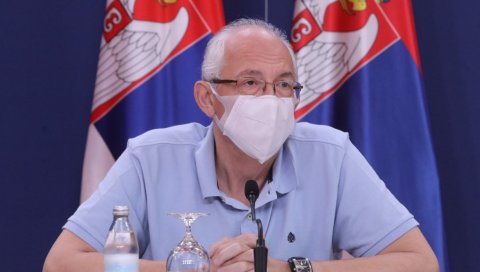 ДОКТОР БЕСАН ЗБОГ ЖУРКИ: Предраг Кон шокиран снимцима са наступа на концертима у Смедереву и Врњачкој Бањи ДОКТОР БЕСАН ЗБОГ ЖУРКИ: Предраг Кон шокиран снимцима са наступа на концертима у Смедереву и Врњачкој Бањи