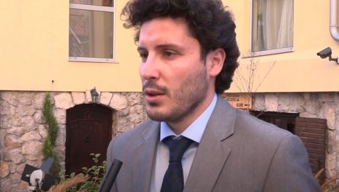 ДРИТАН ОТКРИО КО ЈЕ САХРАНИО МОНТЕНЕГРО ЕРЛАЈНС: Функционисали су бахато и ван закона ДРИТАН ОТКРИО КО ЈЕ САХРАНИО МОНТЕНЕГРО ЕРЛАЈНС: Функционисали су бахато и ван закона