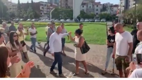 ОПШТИНА КОНАЧНО ОТКЉУЧАНА Царевић: Корупција и криминал биће сведени на нулу, Радовић: Будва је слободна ОПШТИНА КОНАЧНО ОТКЉУЧАНА Царевић: Корупција и криминал биће сведени на нулу, Радовић: Будва је слободна