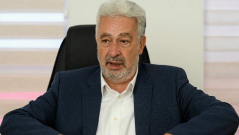 КРИВОКАПИЋ ИЗЈЕДНАЧИО КОМИТЕ И СРБЕ! Из ДФ поручују: Здравко да поднесе оставку! КРИВОКАПИЋ ИЗЈЕДНАЧИО КОМИТЕ И СРБЕ! Из ДФ поручују: Здравко да поднесе оставку!