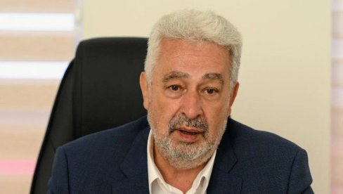 КРИВОКАПИЋ НАЈАВИО: Следеће недеље Црна Гора отвара границу за туристе КРИВОКАПИЋ НАЈАВИО: Следеће недеље Црна Гора отвара границу за туристе