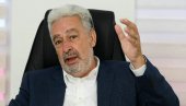 БРУКА И СРАМОТА: Док комите прете насиљем, ево шта ради Кривокапић! БРУКА И СРАМОТА: Док комите прете насиљем, ево шта ради Кривокапић!