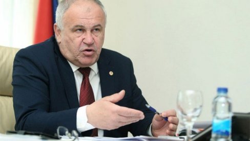 МИНИСТАР РАДА ИМА КОРОНУ: Милуновић има обострану упалу плућа МИНИСТАР РАДА ИМА КОРОНУ: Милуновић има обострану упалу плућа
