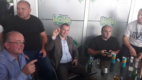 СМЕНА МИЛА У ТИВТУ ПОСЛЕ ЧЕТВРТ ВЕКА: Као и на парламентарном тако и на локалном нивоу избори донели слом ДПС СМЕНА МИЛА У ТИВТУ ПОСЛЕ ЧЕТВРТ ВЕКА: Као и на парламентарном тако и на локалном нивоу избори донели слом ДПС