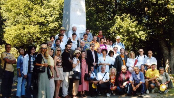 МАТИЈИ ПОВЕЉА ЗА ЛЕПОТУ И МОЋ ПОЕЗИЈЕ: У сусрет 49. манифестацији Бранково коло у Сремским Карловцима МАТИЈИ ПОВЕЉА ЗА ЛЕПОТУ И МОЋ ПОЕЗИЈЕ: У сусрет 49. манифестацији Бранково коло у Сремским Карловцима