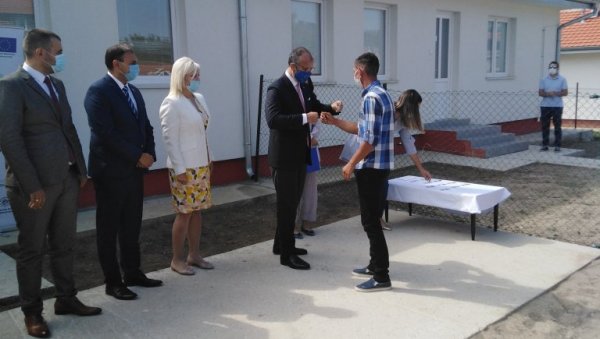 ФАБРИЦИ: Са Владом Србије радимо на инклузији Рома ФАБРИЦИ: Са Владом Србије радимо на инклузији Рома