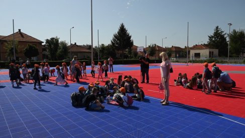 IGRALIŠTE PO FIBA STANDARDU: Pirotska OŠ ,,8.septembar dobila teren IGRALIŠTE PO FIBA STANDARDU: Pirotska OŠ ,,8.septembar dobila teren
