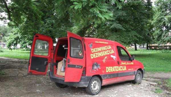 ПАРКОВИ И ПРИОБАЉА: У Пироту сузбијање комараца ПАРКОВИ И ПРИОБАЉА: У Пироту сузбијање комараца