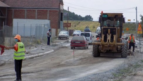 SVE TEČE PO PLANU: Ulaz u grad iz pravca Vlasotinca biće završen na vreme SVE TEČE PO PLANU: Ulaz u grad iz pravca Vlasotinca biće završen na vreme