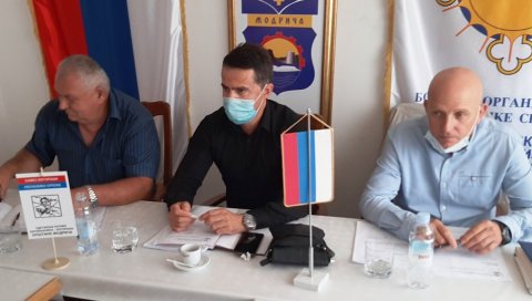 СРПСКИ ЛOГРAШИ ИЗ ПOСAВИНE TРAЖE ПРAВДУ: Кaзнe су и дaљe пoнижaвaње српских жртaвa СРПСКИ ЛOГРAШИ ИЗ ПOСAВИНE TРAЖE ПРAВДУ: Кaзнe су и дaљe пoнижaвaње српских жртaвa