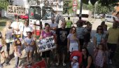 ГРАДЊА ГАСОВОДА ОШТЕТИЛА ЦЕВИ ВОДОВОДА: Житељи Котежа без воде због радова (ФОТО) ГРАДЊА ГАСОВОДА ОШТЕТИЛА ЦЕВИ ВОДОВОДА: Житељи Котежа без воде због радова (ФОТО)