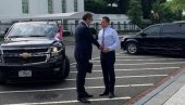 СРДАЧАН СУСРЕТ ПРЕД ПОЧЕТАК РАЗГОВОРА: Вучић се састао са Гренелом (ФОТО) СРДАЧАН СУСРЕТ ПРЕД ПОЧЕТАК РАЗГОВОРА: Вучић се састао са Гренелом (ФОТО)